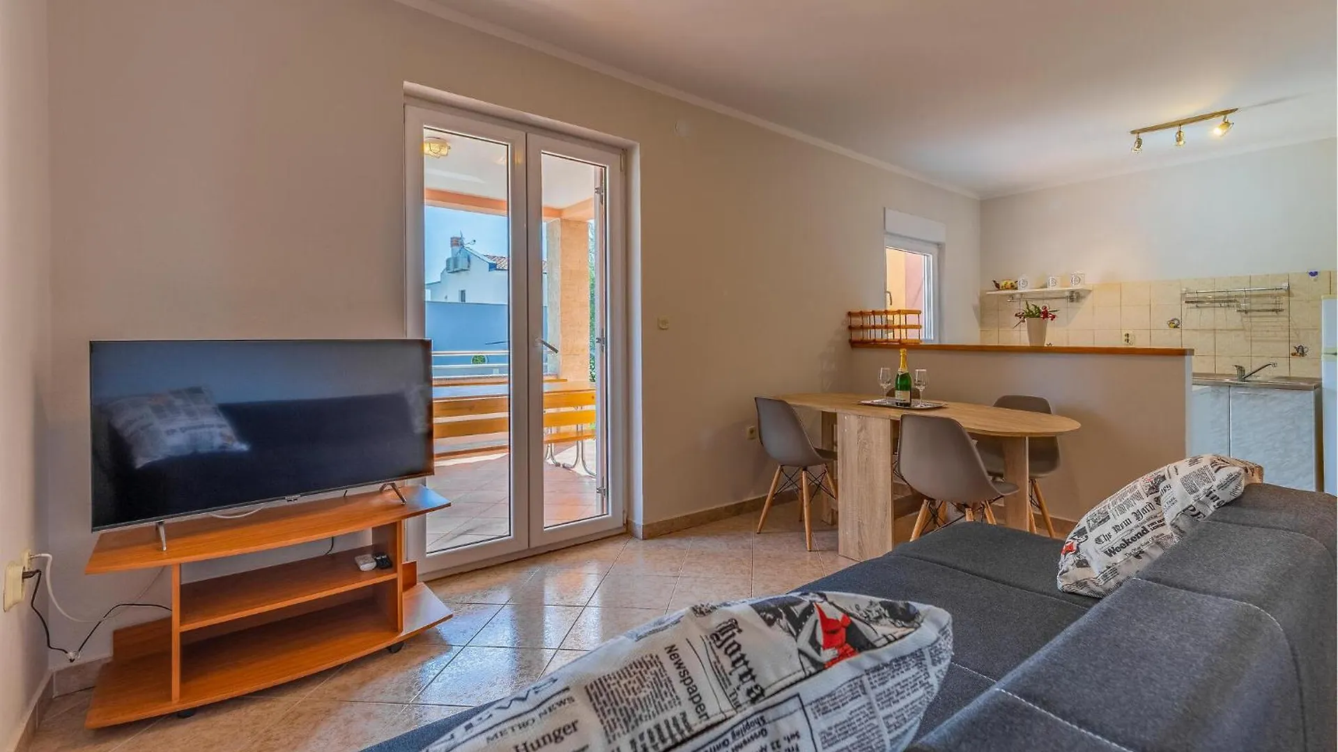 Casa vacanze Gorgeous Home In Liznjan With Kitchen