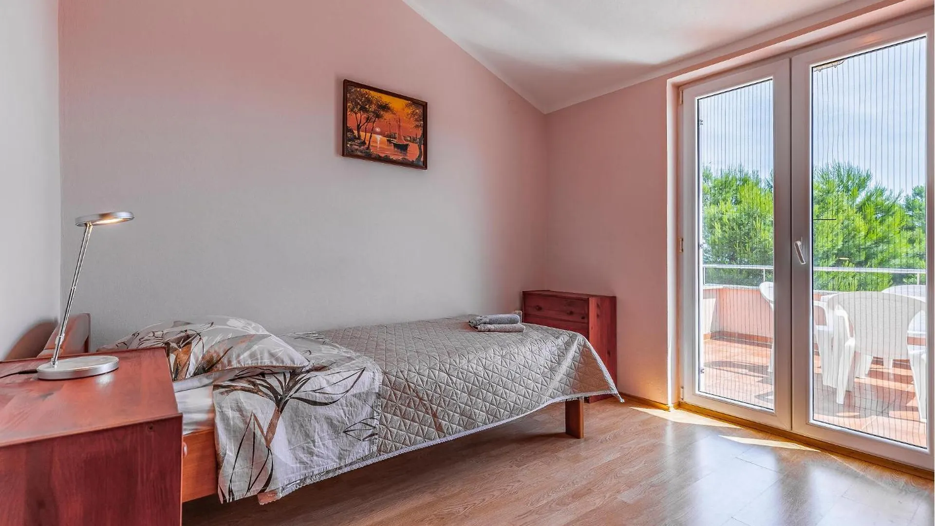 Gorgeous Home In Liznjan With Kitchen 0*,  Croazia